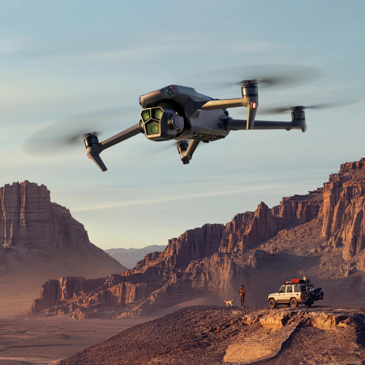 DJI Mavic 3 Pro Cine 프리미엄 콤보 (DJI RC Pro 포함)