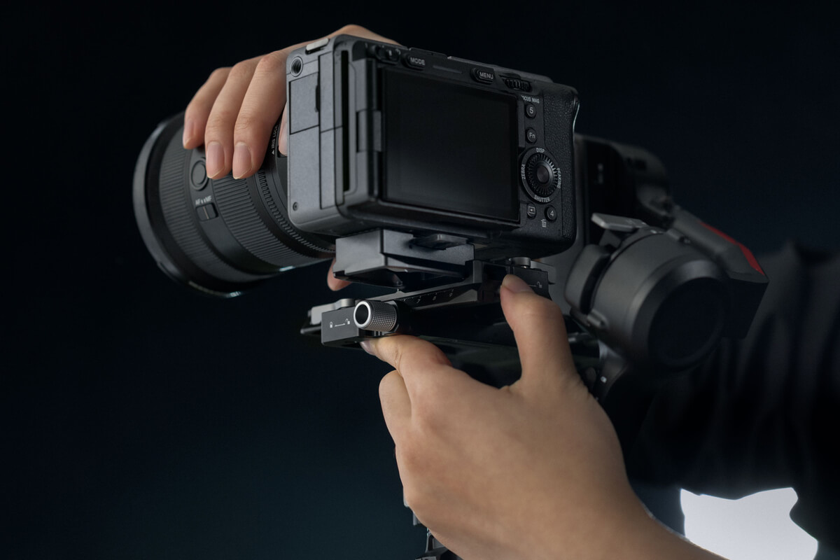 DJI RS 퀵 릴리즈 플레이트 (상, 2024)